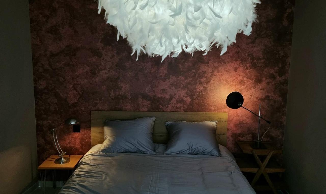 Logies La Chevre Folle - Lodging & Cooking In Style With Shared Kitchen ออสเทนด์ ภายนอก รูปภาพ